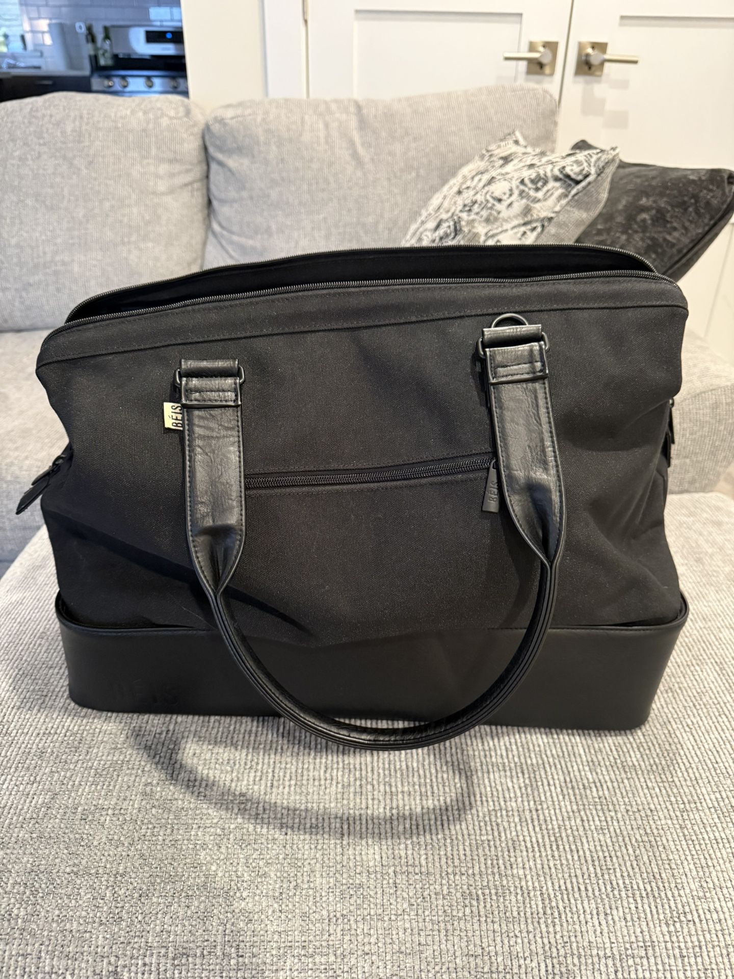 Black Beis Weekender bag