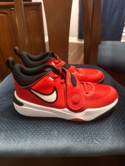 Nike Team Hustle D 11