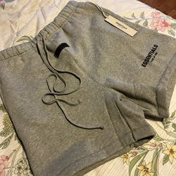 dark oat essential shorts