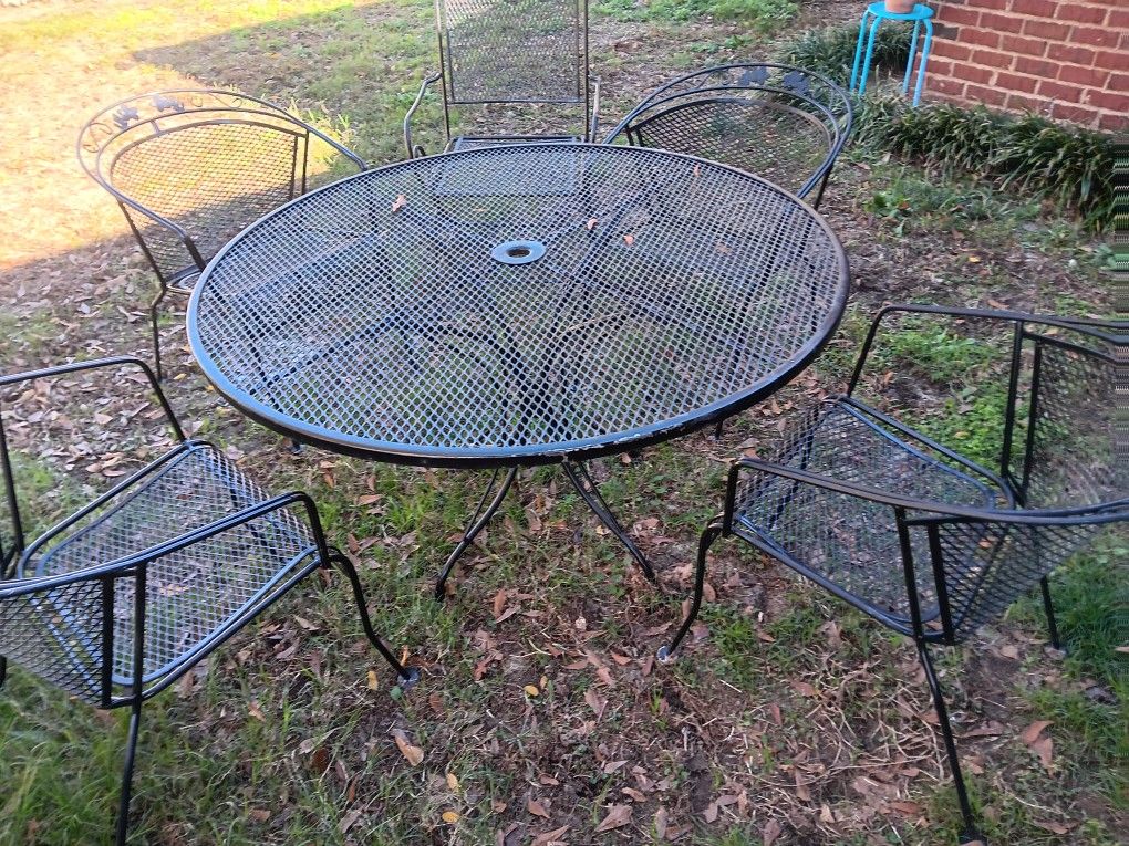 8 PC. weight Iron Patio Set