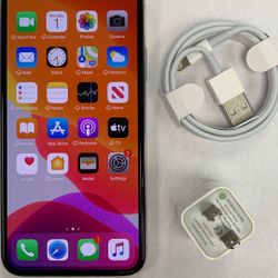 Factory unlocked apple iphone X 256gb, store warranty!