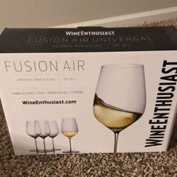 WineEnthusiast Universal Wine Glasses Set Of 4