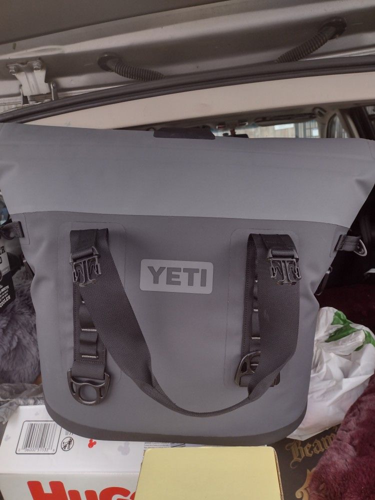 Brand New Yeti Bag 