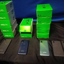 17 New Cricket Cell Phones (TCL30 x 6/TCLIONZ x 3 /DebutSmart x 6/Cricket  x 2)