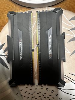 Crosair 2x8 3200mhz Check Description