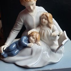 A Mothers Touch Avon Collectible New!