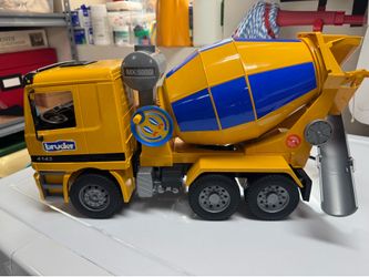Bruder Cement Mixer