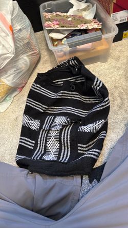 Black and White Baja knitted back/beach bag