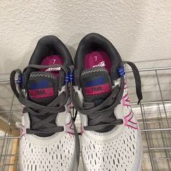 Ladies Size 7 Sneakers $14