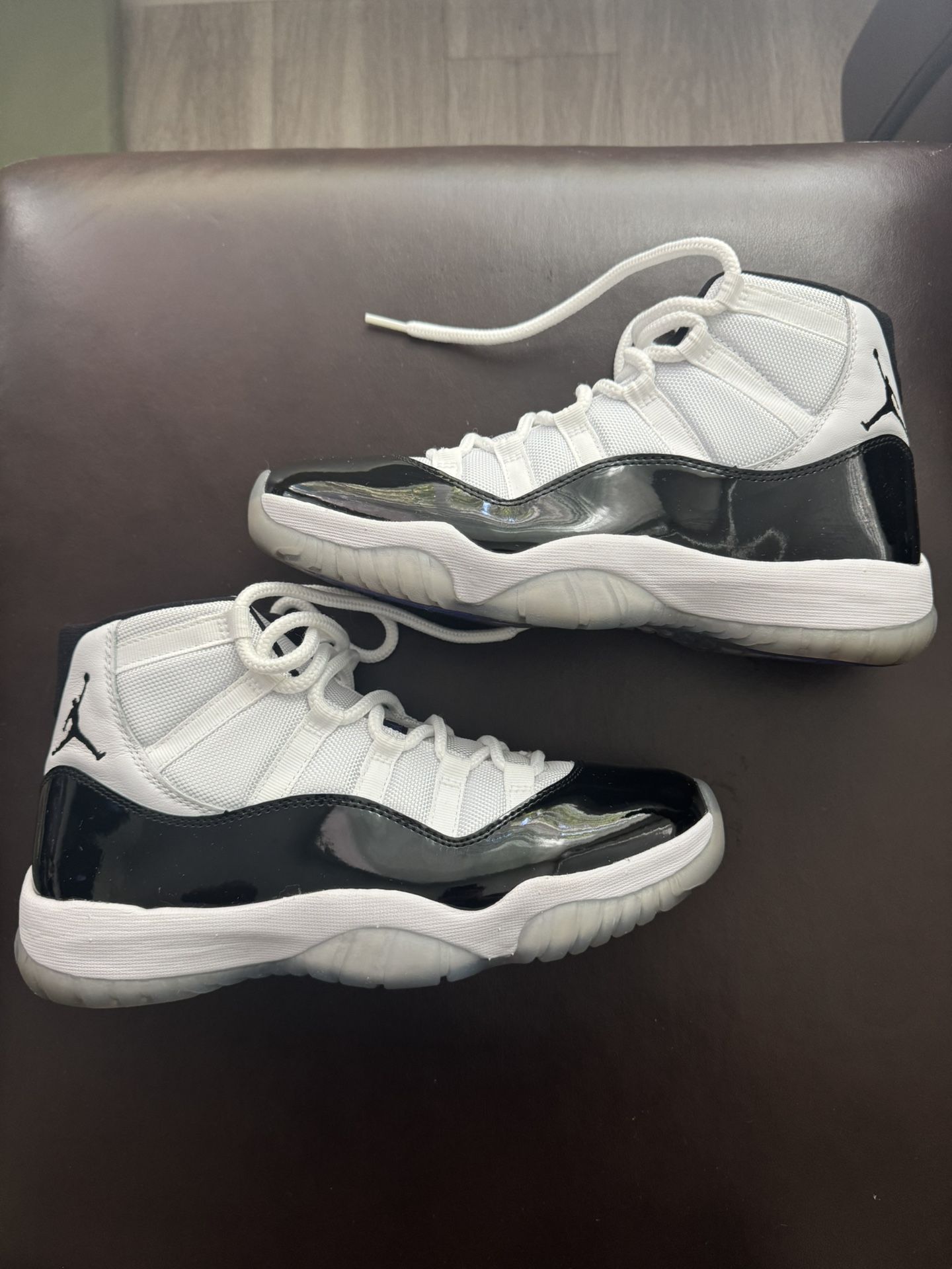 Air Jordan 11 Concords (2018)
