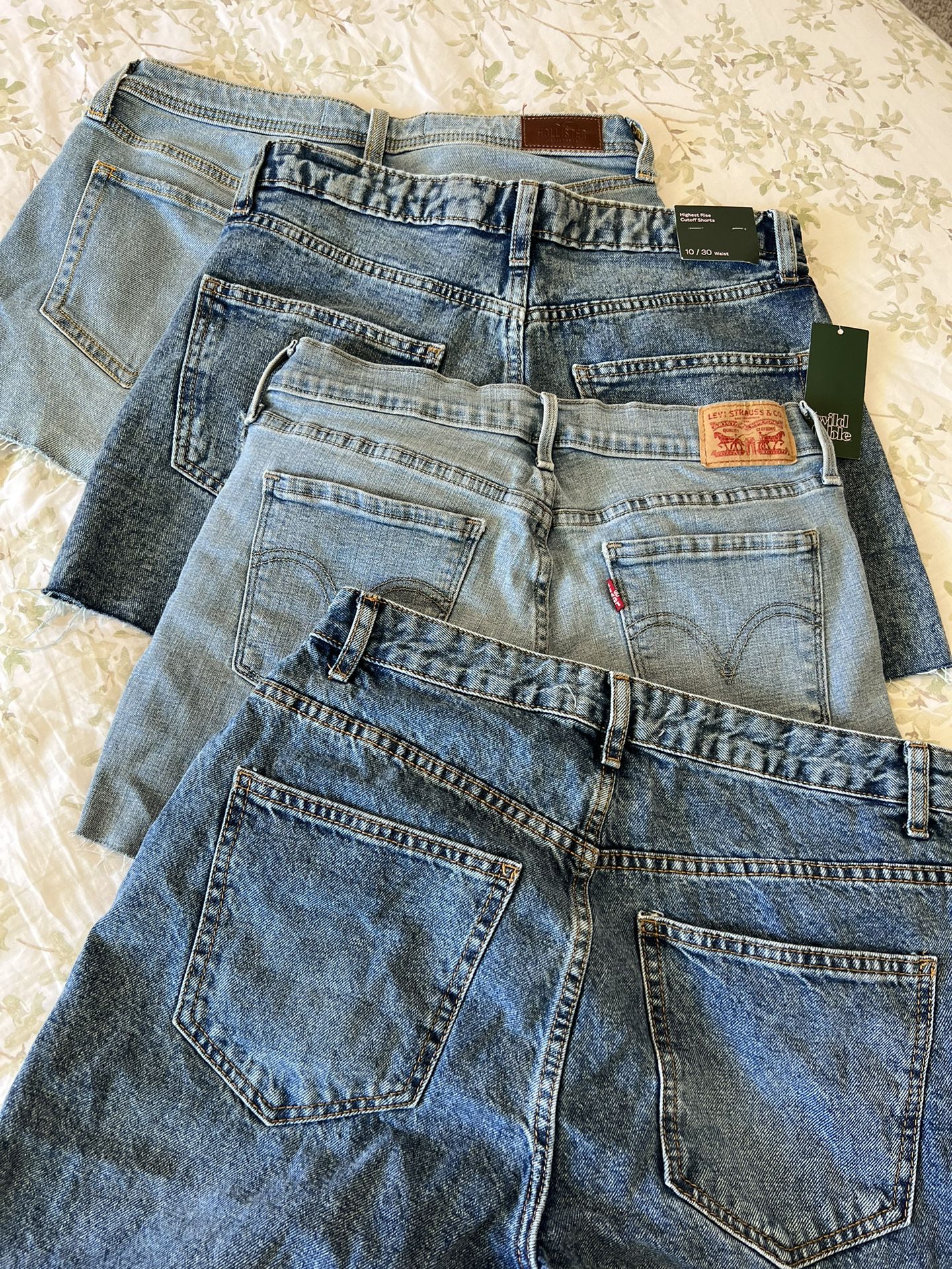 Jean Shorts! Levis, Target, Cotton On & Hollister for Sale in Moreno  Valley, CA - OfferUp