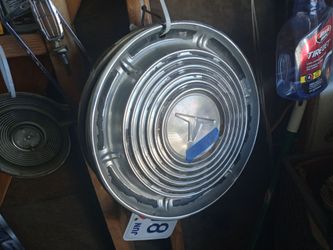 60s GM Oldsmobile hub caps set of four original car accessories