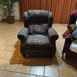 Tribal Canyon Hi Leg Recliner / Electric