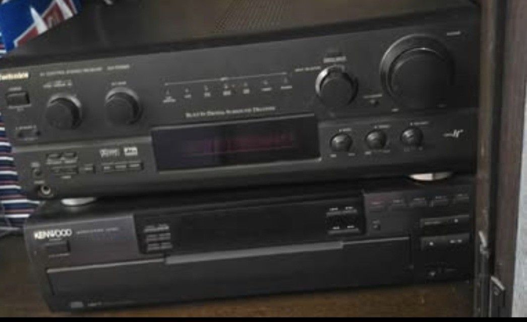 Technics AV Control  Stereo Receiver SA-DX940 & Kenwood Multiple CD Player CD-204