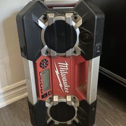 Milwaukee Jobsite Radio