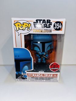 Funko Pop (Star Wars): Death Watch Mandalorian (Two Stripes)