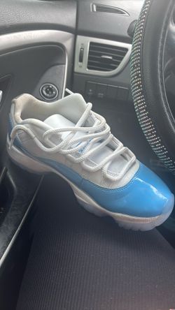 JORDAN RETRO 11 low TOP