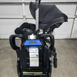 Doona Car Seat/Stoller