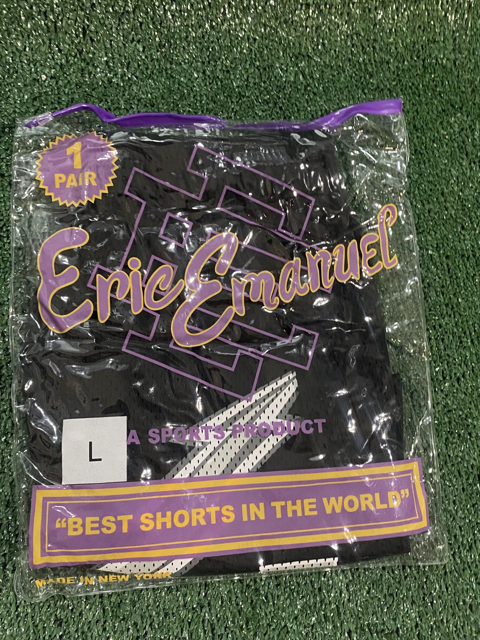 Eric Emmanuel Shorts M