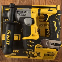 Dewalt ATOMIC 20v  Cordless 5/8 Hammer Drill