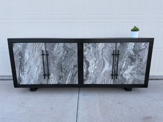 Entertainment Console/cabinet 71”