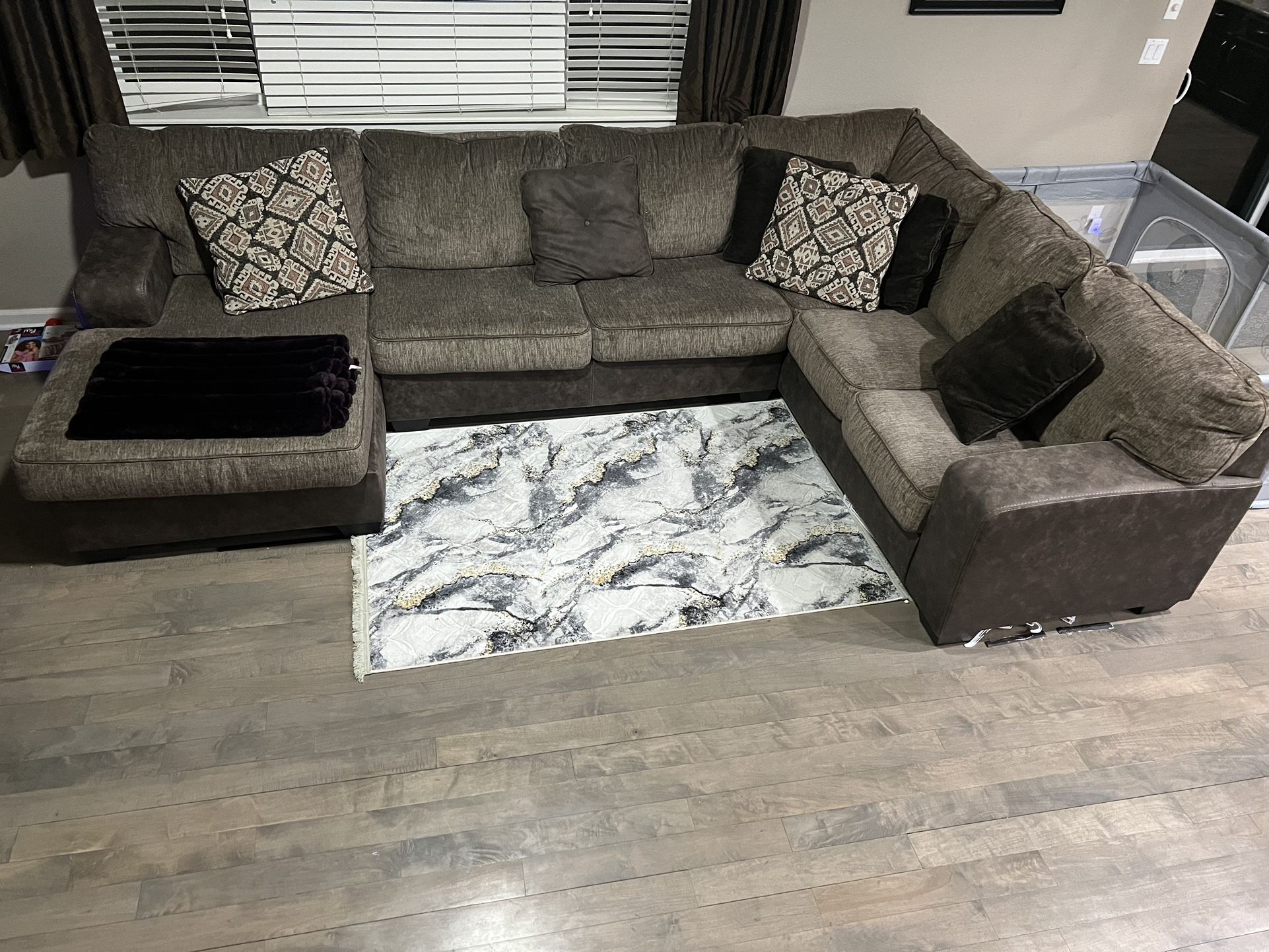 Sectional Sofa