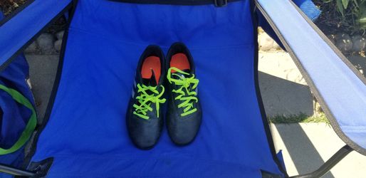 soccer shoes