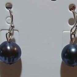 Thiatian Pearl Earrings 