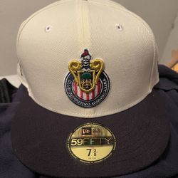 NEW ERA CHIVAS HAT SIZE 7 3/8 NEW