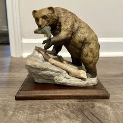 1994 Endangered Species Masterpiece Brown Bear W/fish