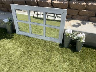 Farmhouse Style Mirror with 3 Decorative Vases