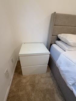 Set Of 2 IKEA Nightstands 