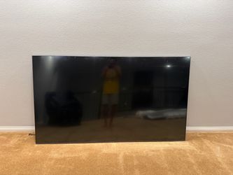 Samsung 82 inch Crystal UHD TV