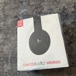 Black Pair Of Beats Brand New Headphones By Dr Dre 