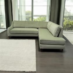 *Just Unboxed* Alexander 3-Seat Right Bumper Sectional Couch - Celadon Green ❇️ Can Deliver - New