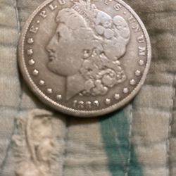 1889 Morgan Silver Dollar / 1939 Walking Liberty Half Dollar 