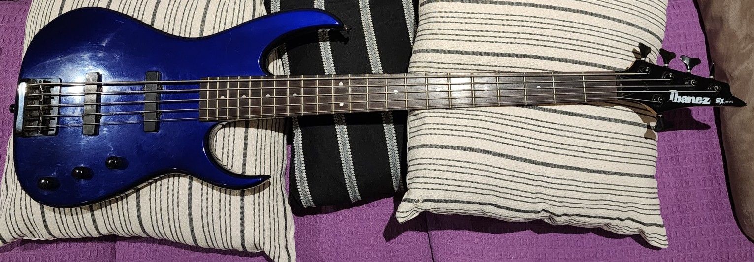 Bass Guitar 5 String Ibanez