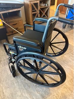 Drive Medical Wheelchair - Standard, Black