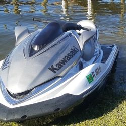 2009 Kawasaki Ultra Jet Ski with new engine