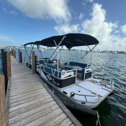 Pontoon 25 Feet 