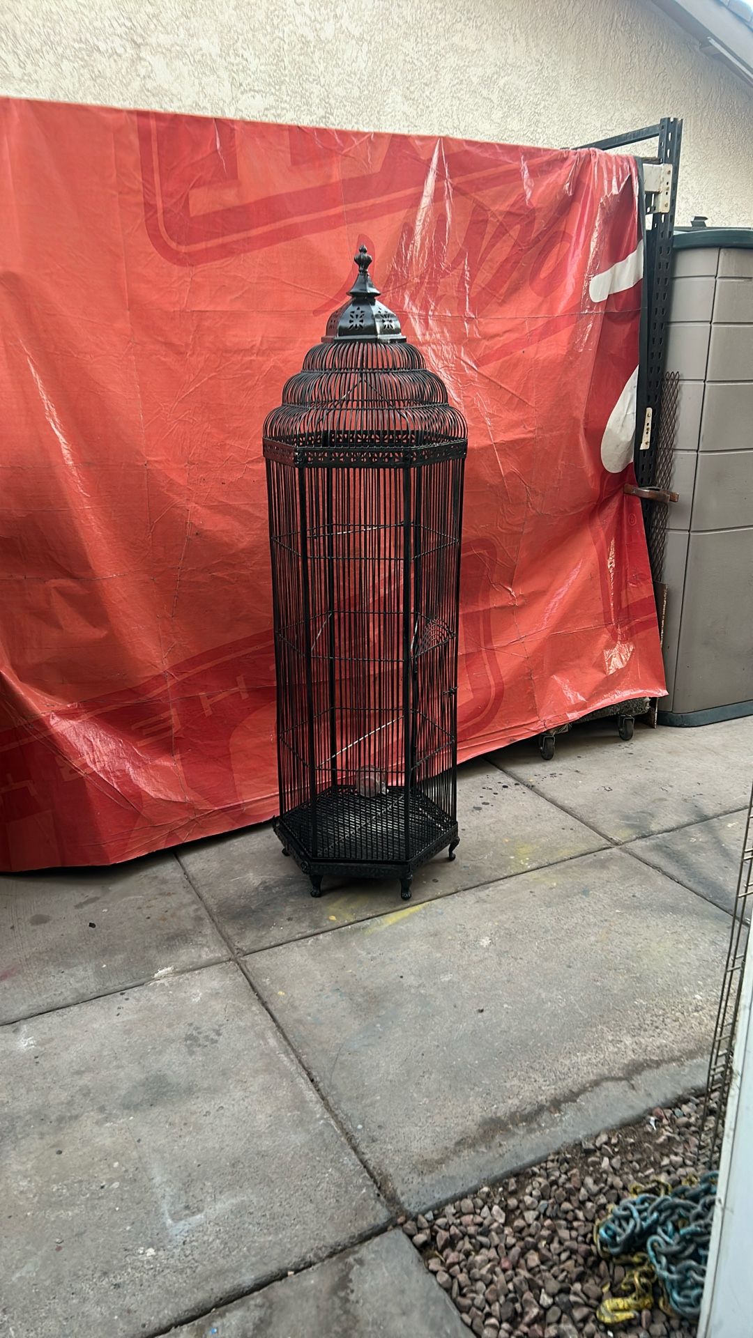 Bird Cage 6’ Tall
