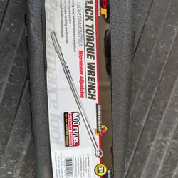 Performance Tool 600 Torque Wrench 