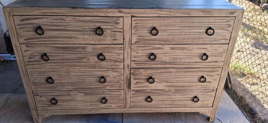 LARGE DRESSER (43"/67"/18")