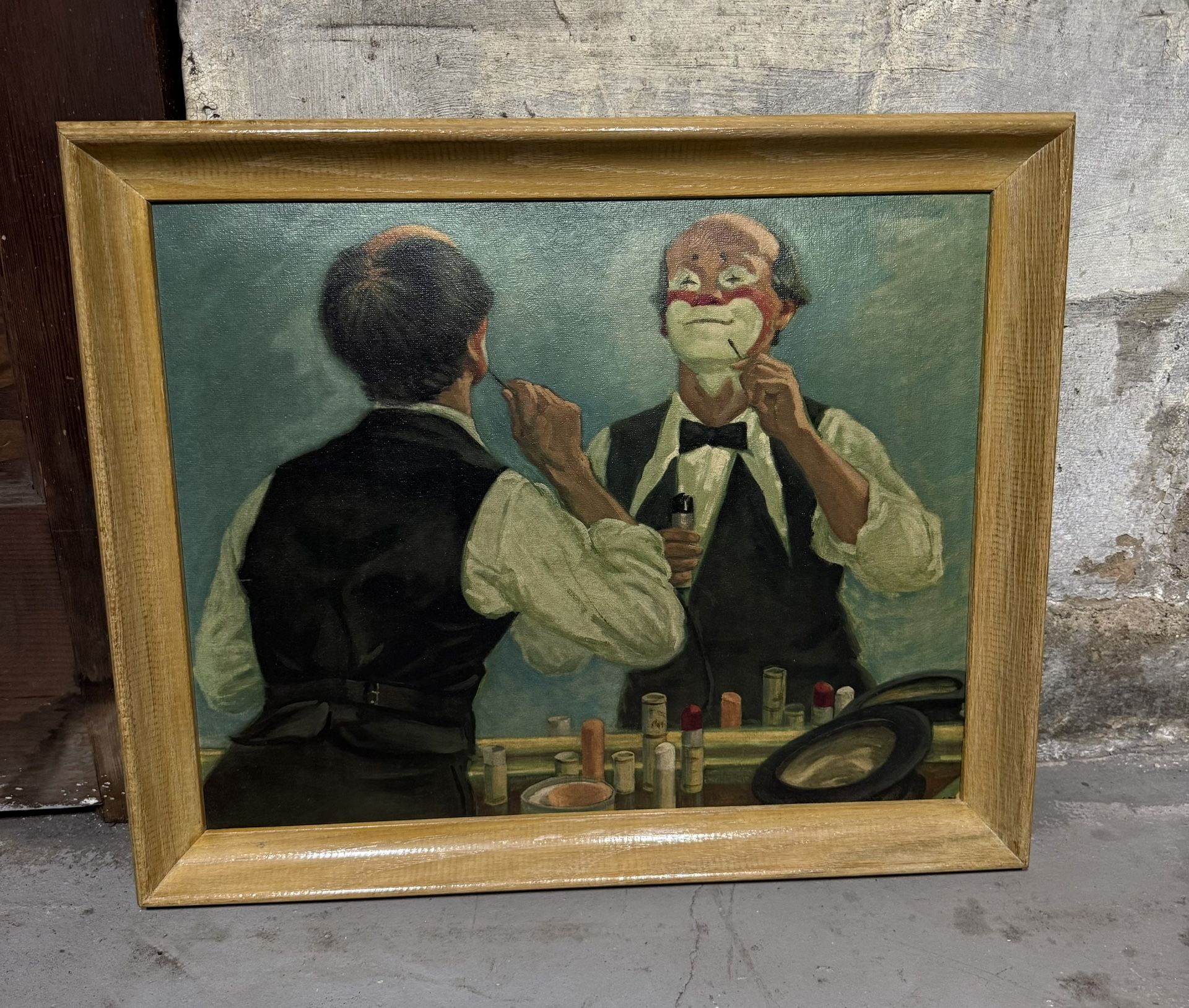 Vintage Wall Decor 22.5”Wx18.5”H