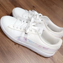 Puma (Size 8 Women’s)