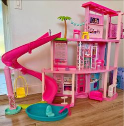 Barbie dream house