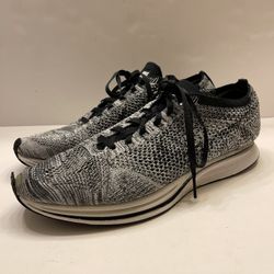 Nike Flyknit Racer Oreo Black and White 526628-101 2015 Men’s Size 11
