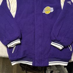 WOMENS LAKERS JACKET SIZE LARGE (14-16) 