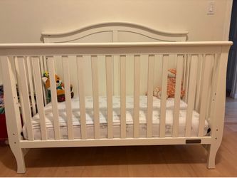Baby crib