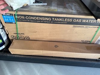 Rheem Indoor Natural Gas Tankless Heater 8.4GPM